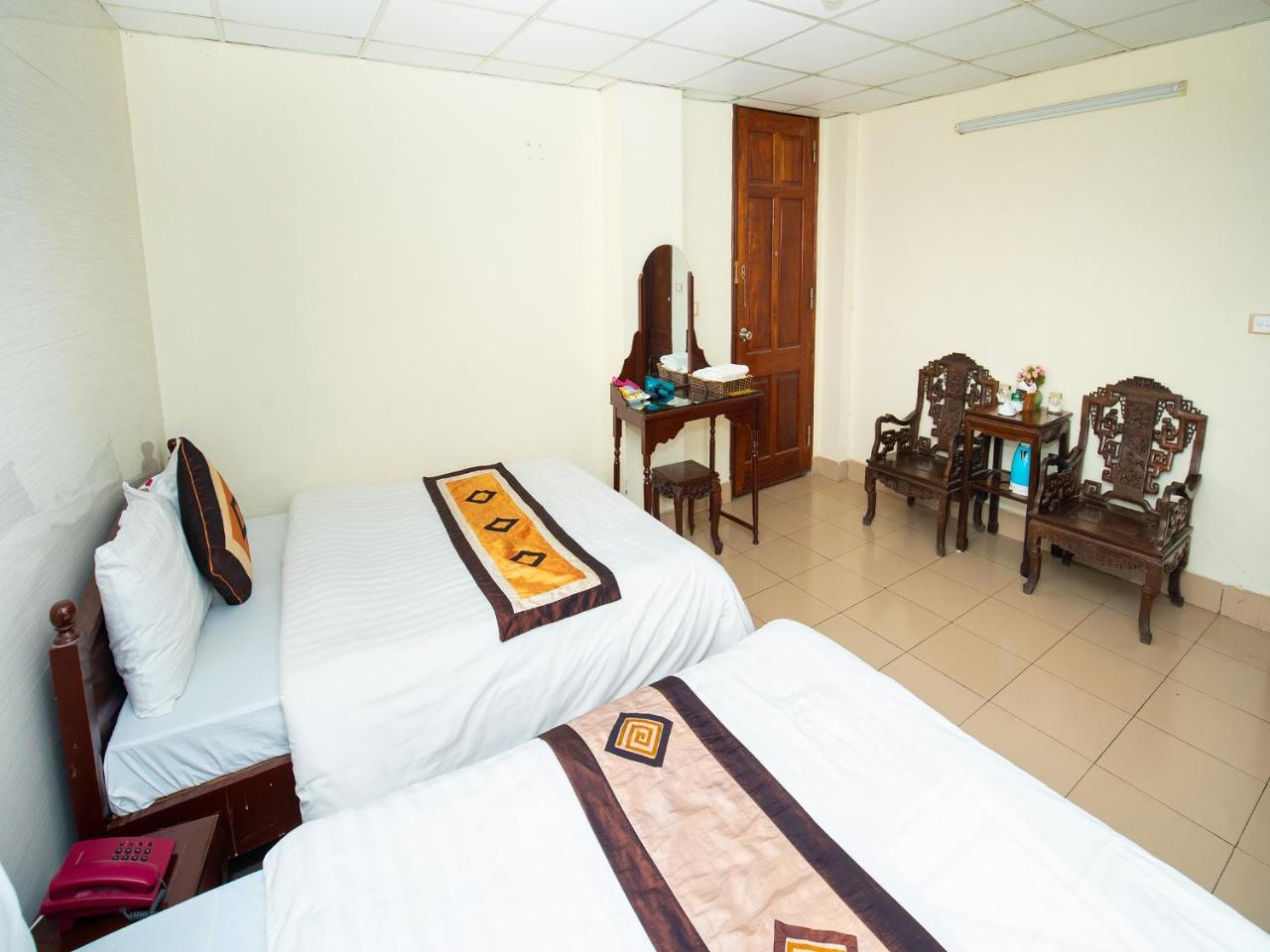Ho Sen Xanh Hotel ハノイ市 エクステリア 写真