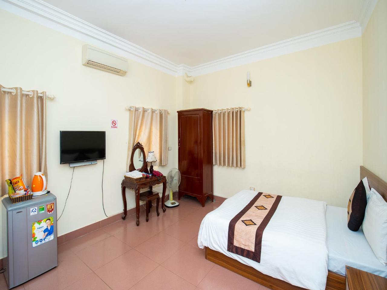 Ho Sen Xanh Hotel ハノイ市 エクステリア 写真