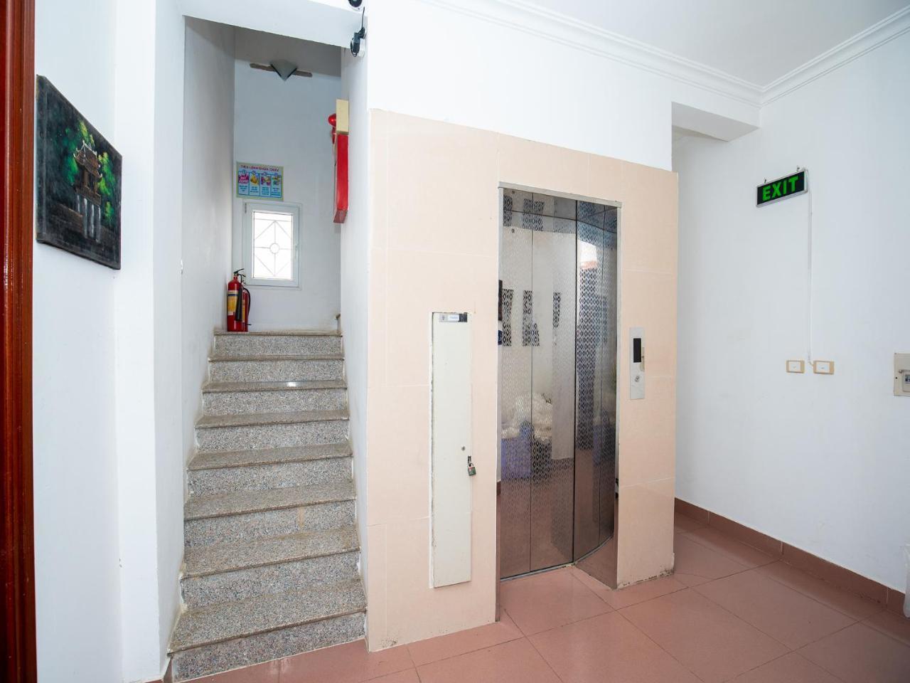Ho Sen Xanh Hotel ハノイ市 エクステリア 写真